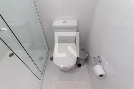 Casa à venda com 130m², 3 quartos e 2 vagasBanheiro da Suíte