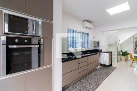 Casa à venda com 130m², 3 quartos e 2 vagasCozinha