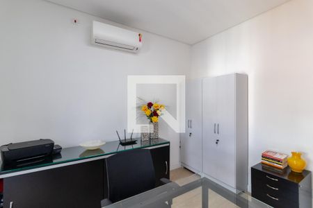 Casa à venda com 130m², 3 quartos e 2 vagasQuarto 2