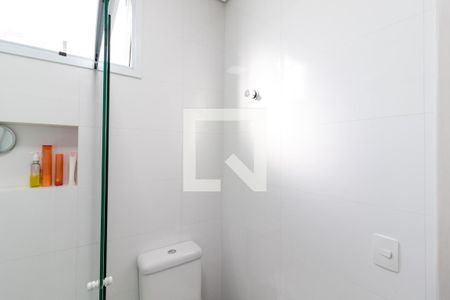 Casa à venda com 130m², 3 quartos e 2 vagasBanheiro da Suíte