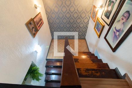 Escada de casa de condomínio à venda com 3 quartos, 170m² em Vila Nova, Porto Alegre