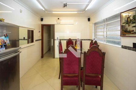 Casa à venda com 280m², 3 quartos e 2 vagas Casa à venda com 280m², 3 quartos e 2 vagasSala de Jantar