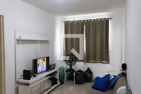 Sala de Apartamento com 3 quartos, 53m² Campo Grande
