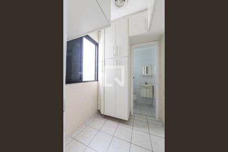 Apartamento para alugar com 130m², 3 quartos e 3 vagas Apartamento para alugar com 130m², 3 quartos e 3 vagasQuarto de Serviço