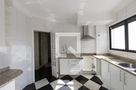 Apartamento para alugar com 130m², 3 quartos e 3 vagas Apartamento para alugar com 130m², 3 quartos e 3 vagasCozinha