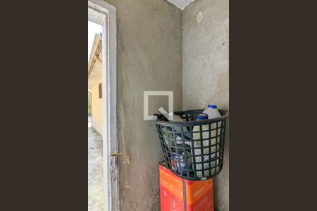 Casa à venda com 83m², 2 quartos e 1 vaga Casa à venda com 83m², 2 quartos e 1 vagaBanheiro de serviço