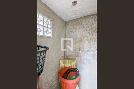 Casa à venda com 83m², 2 quartos e 1 vaga Casa à venda com 83m², 2 quartos e 1 vagaBanheiro de serviço