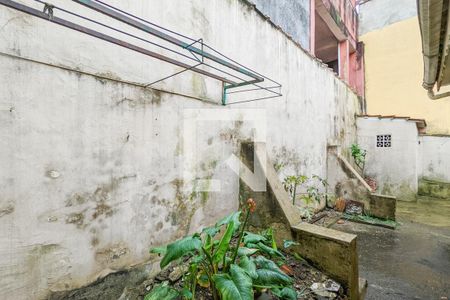 Casa à venda com 83m², 2 quartos e 1 vaga Casa à venda com 83m², 2 quartos e 1 vagaQuintal