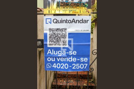 Casa à venda com 83m², 2 quartos e 1 vaga Casa à venda com 83m², 2 quartos e 1 vagaFachada