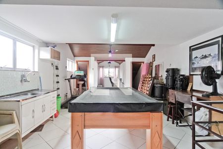 Casa à venda com 250m², 4 quartos e 2 vagasSótão