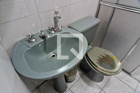 Casa à venda com 250m², 4 quartos e 2 vagasBanheiro de Serviço