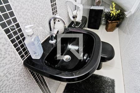 Lavabo de casa à venda com 4 quartos, 250m² em Vila Santa Delfina, São Paulo