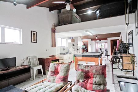 Casa à venda com 250m², 4 quartos e 2 vagasSótão