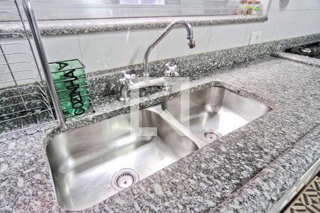 Casa à venda com 250m², 4 quartos e 2 vagasCozinha