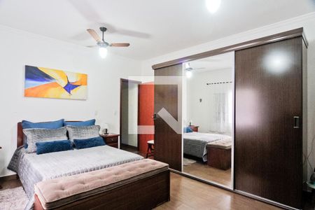 Casa à venda com 250m², 4 quartos e 2 vagasSuíte