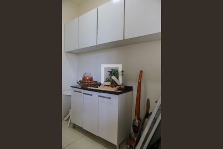 Quarto de serviço de apartamento para alugar com 3 quartos, 132m² em Aparecida, Santos