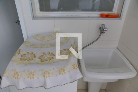Apartamento para alugar com 132m², 3 quartos e 1 vaga Apartamento para alugar com 132m², 3 quartos e 1 vagaLavanderia