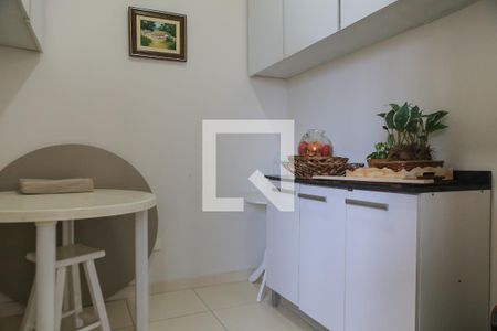 Quarto de serviço de apartamento para alugar com 3 quartos, 132m² em Aparecida, Santos
