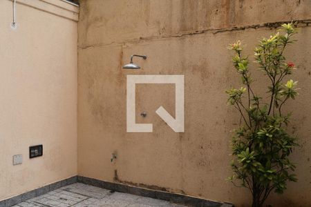 Apartamento para alugar com 120m², 2 quartos e 1 vagaDucha