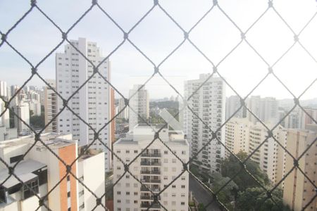Apartamento à venda com 140m², 4 quartos e 4 vagasVista da suíte 2