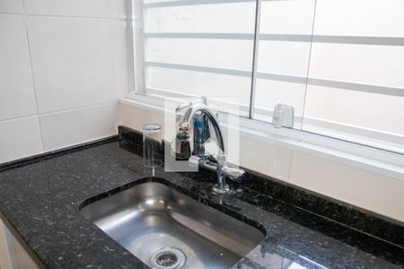 Casa de condomínio à venda com 43m², 2 quartos e sem vagaCozinha 