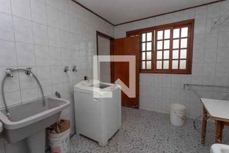 Casa à venda com 431m², 4 quartos e 8 vagas Casa à venda com 431m², 4 quartos e 8 vagasÁrea de serviço