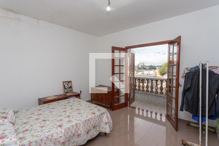 Casa à venda com 431m², 4 quartos e 8 vagas Casa à venda com 431m², 4 quartos e 8 vagasQuarto 3 - suíte