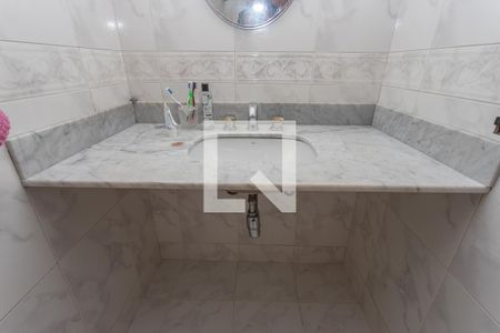 Casa à venda com 431m², 4 quartos e 8 vagas Casa à venda com 431m², 4 quartos e 8 vagasBanheiro social