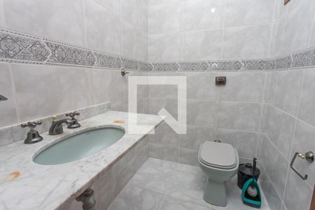 Casa à venda com 431m², 4 quartos e 8 vagas Casa à venda com 431m², 4 quartos e 8 vagasLavabo