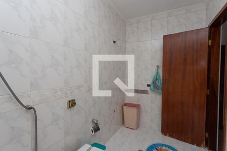 Casa à venda com 431m², 4 quartos e 8 vagas Casa à venda com 431m², 4 quartos e 8 vagasBanheiro do quarto 4 - suíte