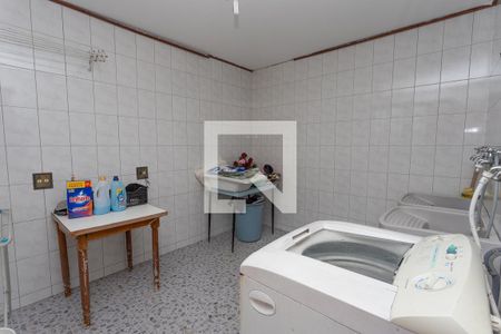 Casa à venda com 431m², 4 quartos e 8 vagas Casa à venda com 431m², 4 quartos e 8 vagasÁrea de serviço