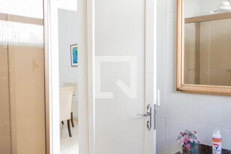 Casa à venda com 248m², 3 quartos e 1 vagaBanheiro