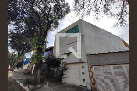 Casa à venda com 260m², 5 quartos e 1 vagaFachada
