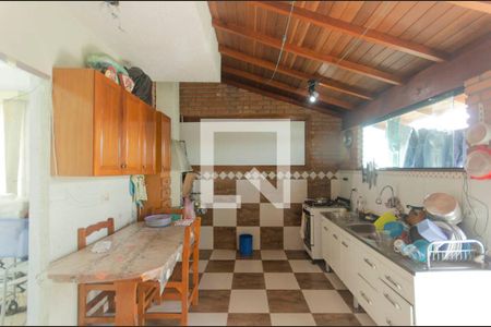 Casa à venda com 260m², 5 quartos e 1 vagaCozinha Superior