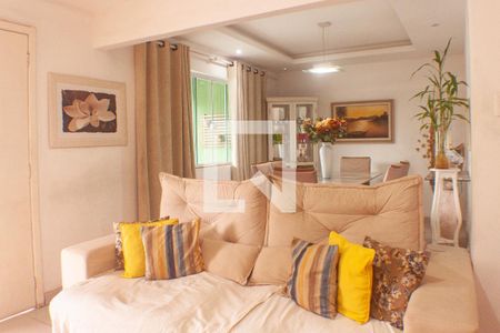 Sala de casa para alugar com 3 quartos, 280m² em Santo Antônio da Prata, Belford Roxo