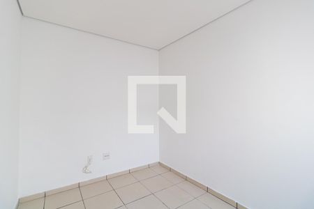 Quarto 2 de casa para alugar com 2 quartos, 50m² em Vila Antonio, São Paulo