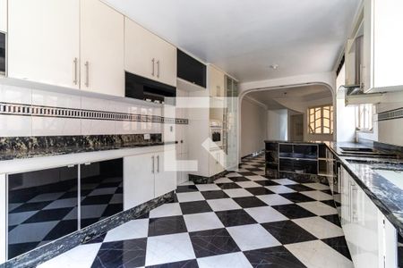 Casa à venda com 850m², 4 quartos e 2 vagasCozinha