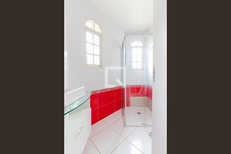 Casa à venda com 850m², 4 quartos e 2 vagasBanheiro