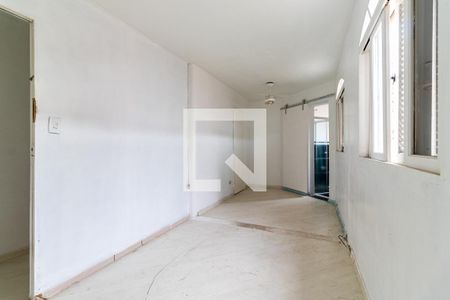 Casa à venda com 850m², 4 quartos e 2 vagasQuarto 2 - Suíte 1