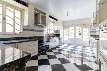 Casa à venda com 850m², 4 quartos e 2 vagasCozinha