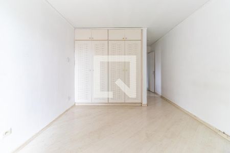 Casa à venda com 850m², 4 quartos e 2 vagasQuarto 3 - Suíte 2