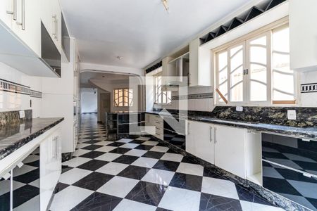 Casa à venda com 850m², 4 quartos e 2 vagasCozinha