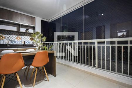 Varanda de apartamento para alugar com 2 quartos, 77m² em Parque Reboucas, São Paulo