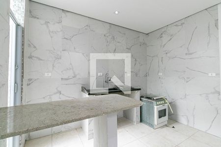 Cozinha de casa para alugar com 2 quartos, 55m² em Vila Esperança, São Paulo
