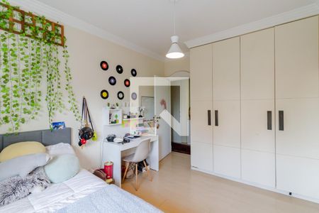 Casa à venda com 858m², 6 quartos e 6 vagasSuíte  3