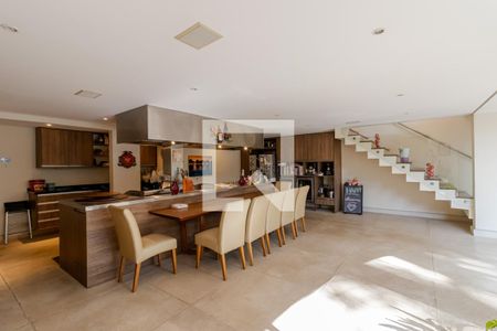 Casa à venda com 858m², 6 quartos e 6 vagasEspaço Gourmet