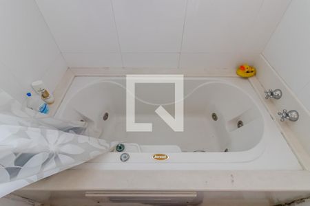 Casa à venda com 858m², 6 quartos e 6 vagasBanheiro da Suíte 3