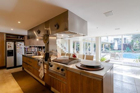 Casa à venda com 858m², 6 quartos e 6 vagasEspaço Gourmet