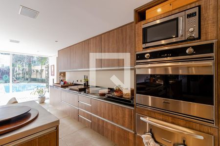 Casa à venda com 858m², 6 quartos e 6 vagasEspaço Gourmet