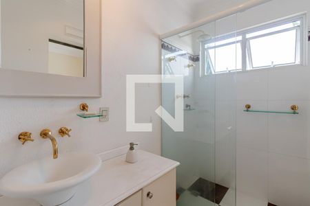 Casa à venda com 858m², 6 quartos e 6 vagasBanheiro da Suíte